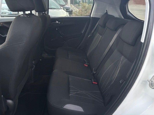 peugeot-208-2014-diesel-1398cc