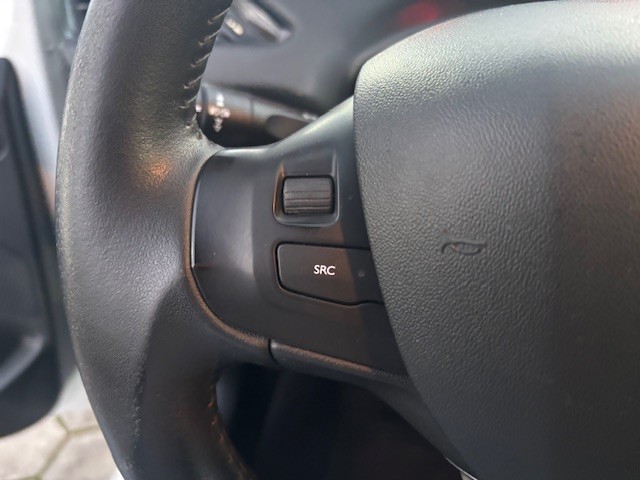 peugeot-208-2014-diesel-1398cc
