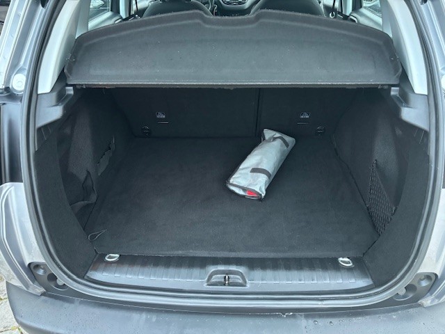 peugeot-2008-2018-diesel-1560cc