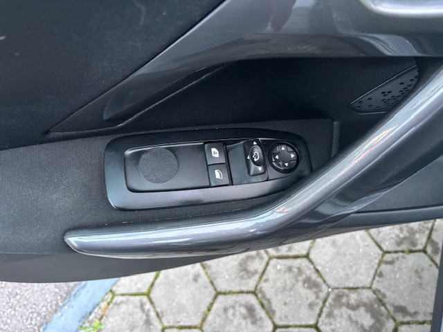 peugeot-2008-2018-diesel-1560cc