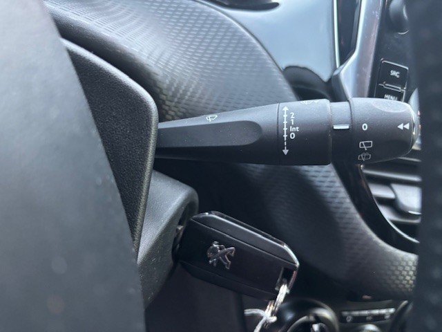 peugeot-2008-2018-diesel-1560cc
