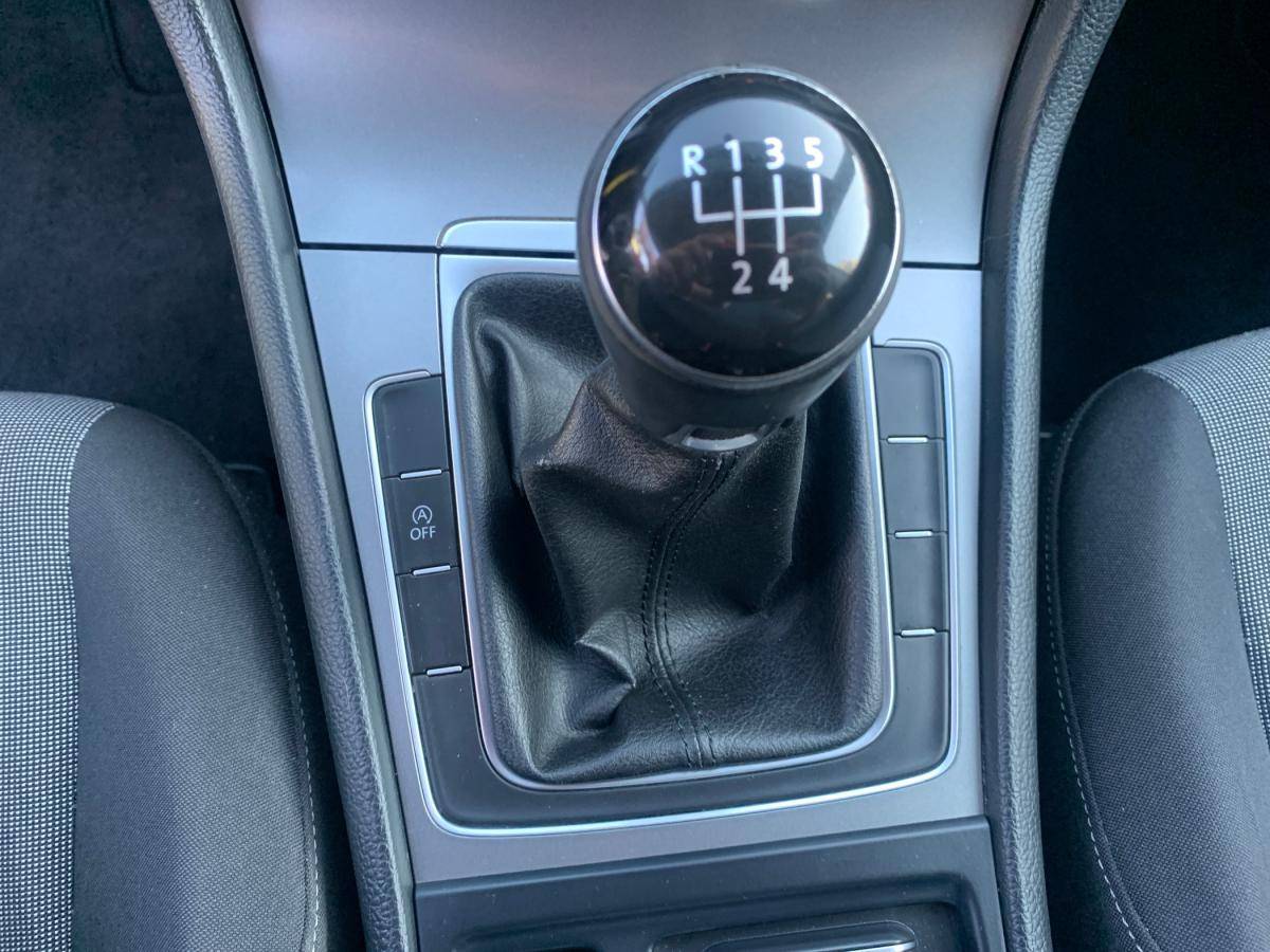 volkswagen-golf-2013-diesel-1598cc
