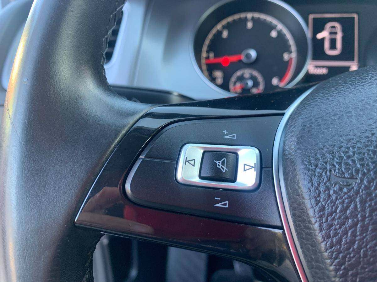 volkswagen-golf-2013-diesel-1598cc