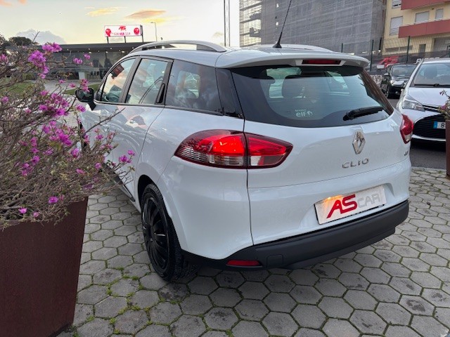 renault-clio-sport-tourer-2015-diesel-1461cc
