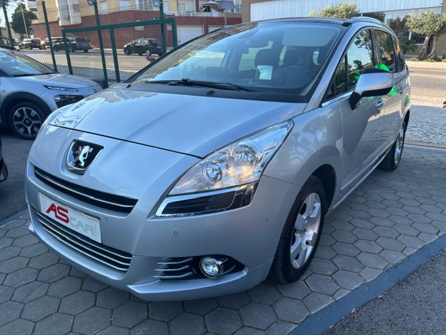 peugeot-5008-2012-diesel-1560cc