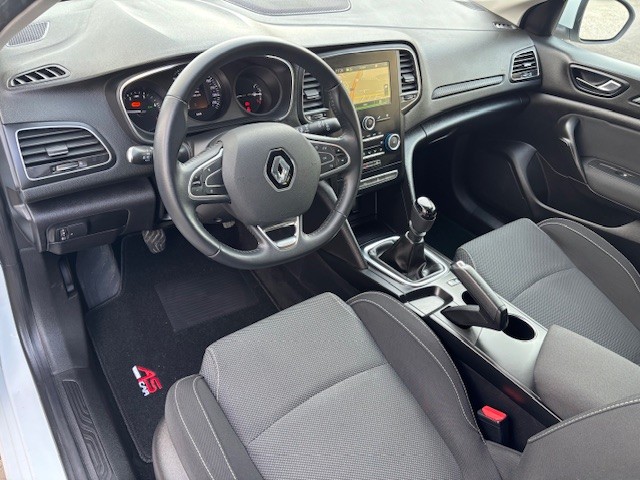 renault-megane-sport-tourer-2019-diesel-1461cc