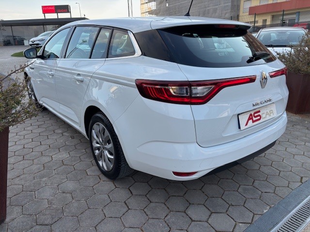 renault-megane-sport-tourer-2019-diesel-1461cc