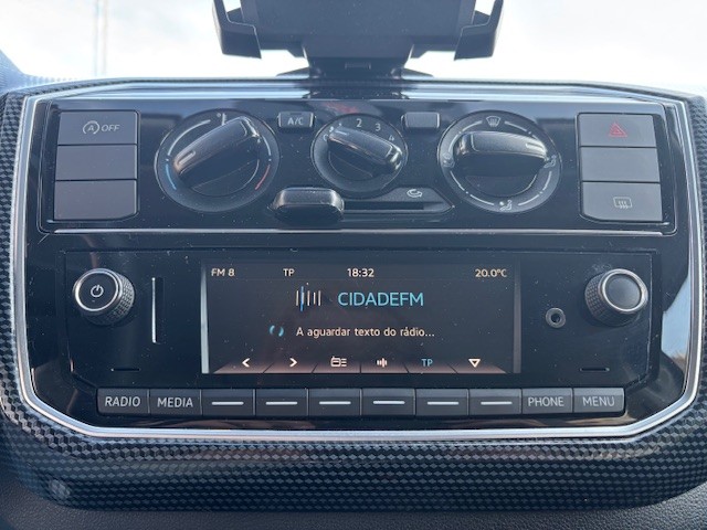 volkswagen-up-2016-gasolina-999cc