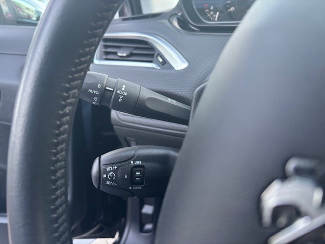 peugeot-2008-2017-diesel-1560cc