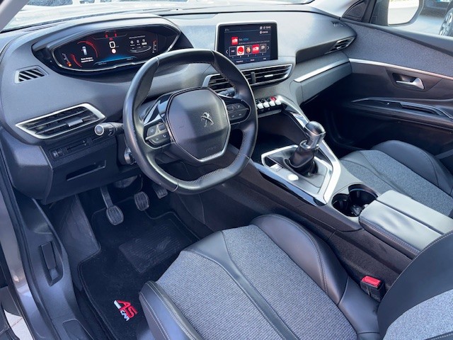 peugeot-5008-2017-diesel-1560cc