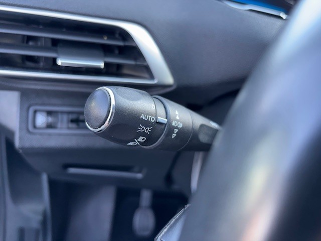 peugeot-5008-2017-diesel-1560cc