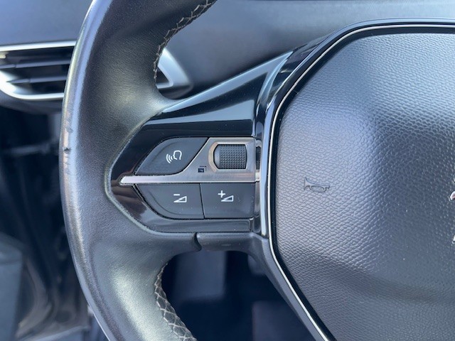 peugeot-5008-2017-diesel-1560cc