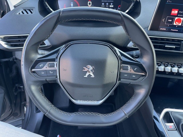 peugeot-5008-2017-diesel-1560cc