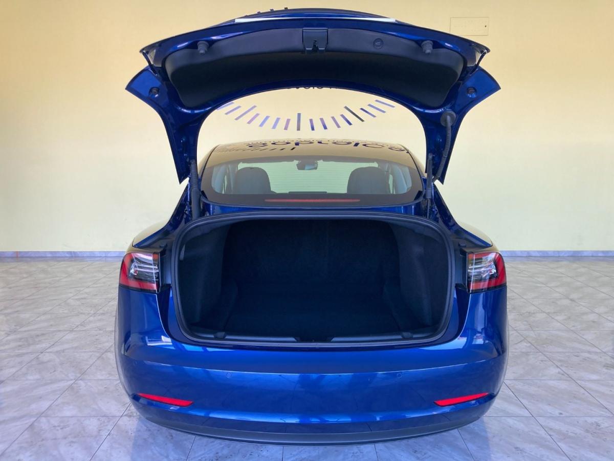 tesla-model-3-2022-eletrico-1400cc