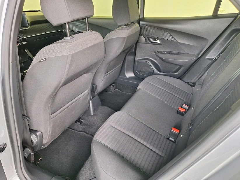 peugeot-2008-2023-gasolina-1199cc