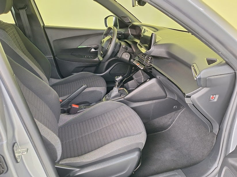 peugeot-2008-2023-gasolina-1199cc
