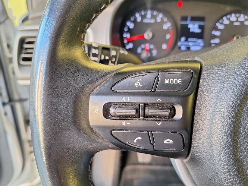 kia-stonic-2022-gasolina-1197cc