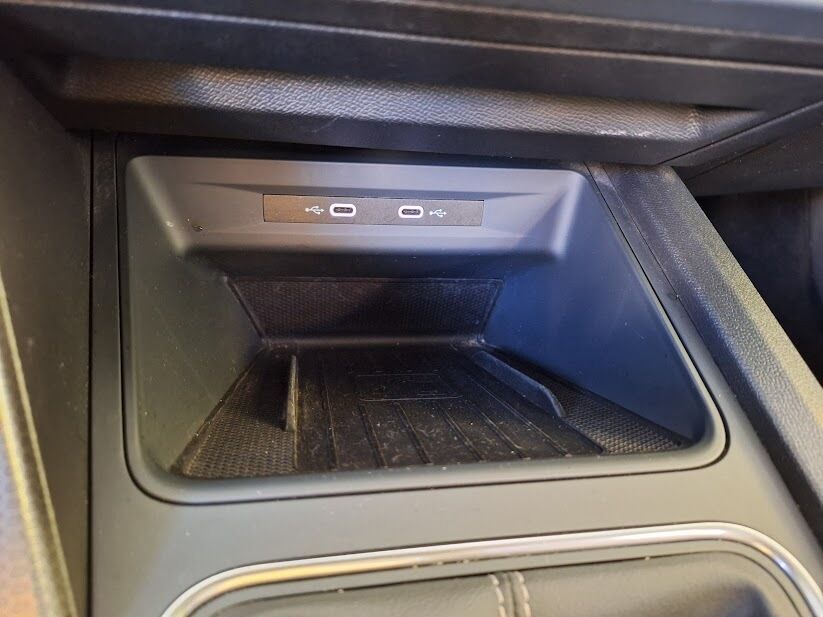 seat-leon-st-2022-gasolina-999cc