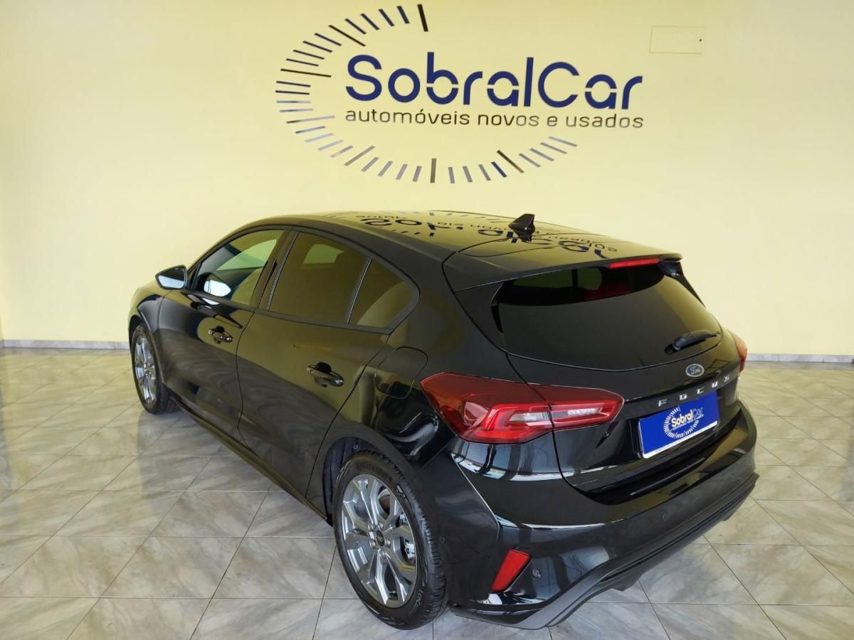 ford-focus-2022-diesel-1499cc