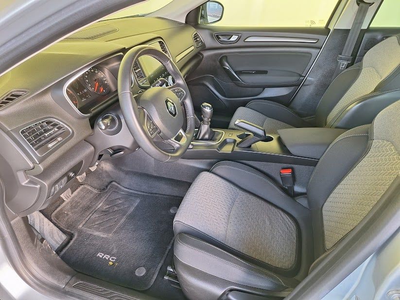 renault-megane-sport-tourer-2021-diesel-1461cc