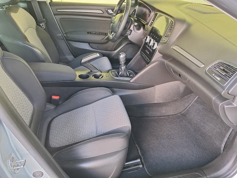 renault-megane-sport-tourer-2021-diesel-1461cc