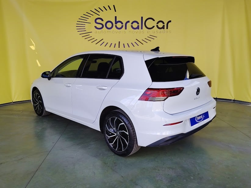 volkswagen-golf-2023-gasolina-999cc