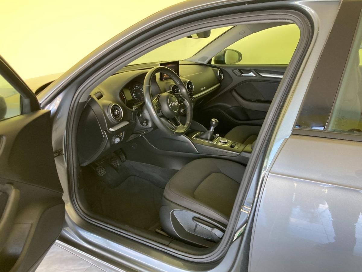 audi-a3-sportback-2018-diesel-1598cc