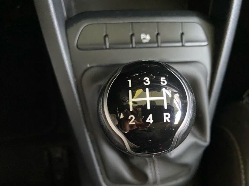 kia-rio-2022-gasolina-1197cc