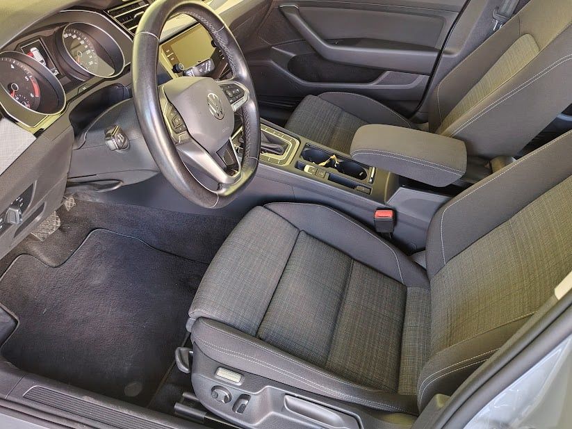 volkswagen-passat-variant-2022-diesel-1968cc
