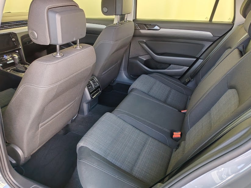 volkswagen-passat-variant-2022-diesel-1968cc