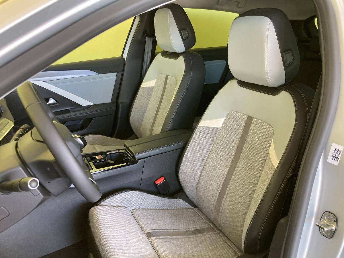opel-astra-2023-gasolina-1199cc