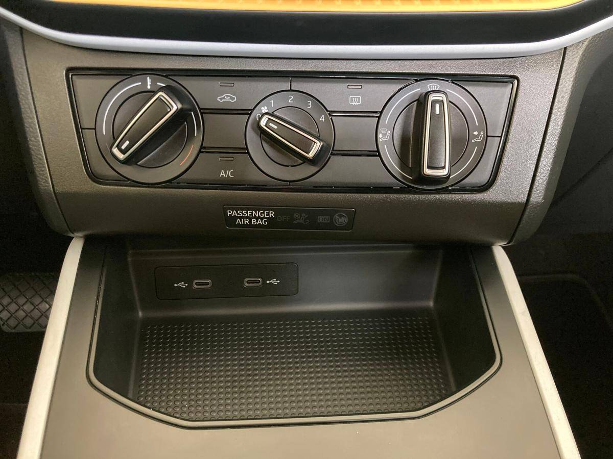 seat-arona-2022-gasolina-999cc