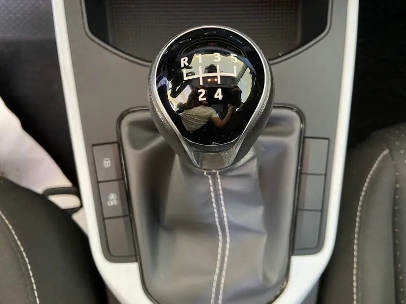 seat-arona-2022-gasolina-999cc