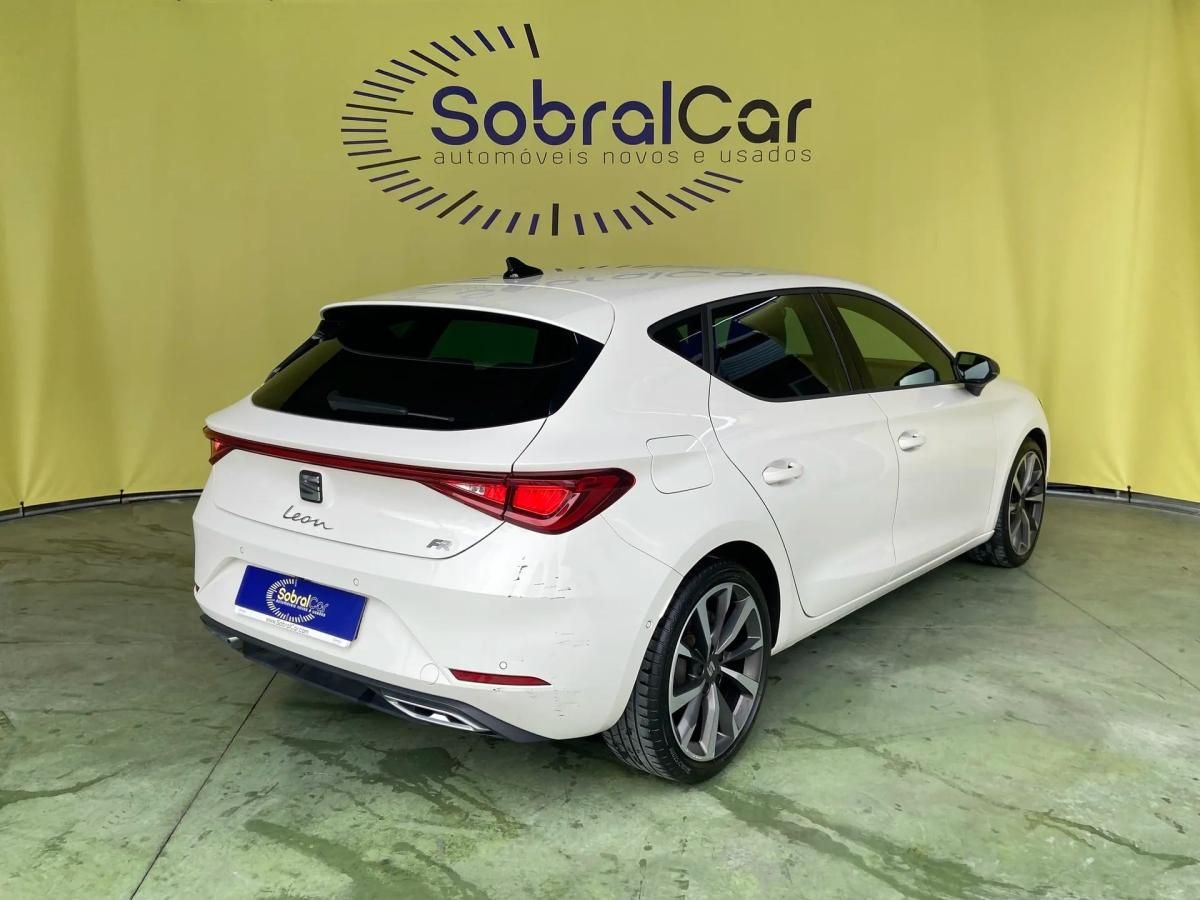 seat-leon-2023-diesel-1968cc