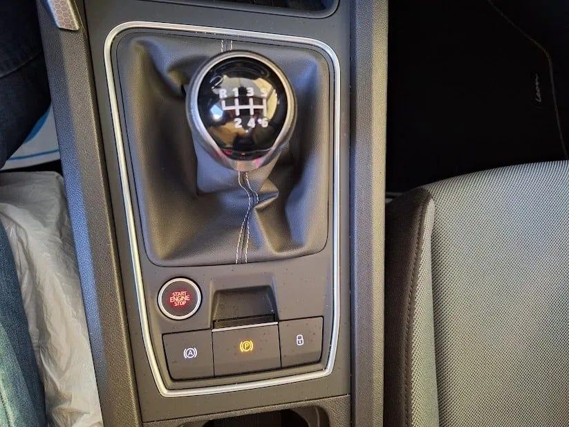 seat-leon-st-2022-gasolina-999cc