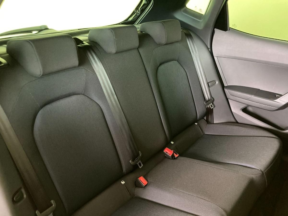 seat-ibiza-2023-gasolina-999cc