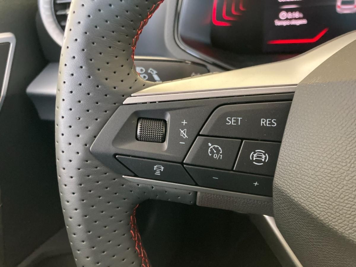 seat-ibiza-2023-gasolina-999cc