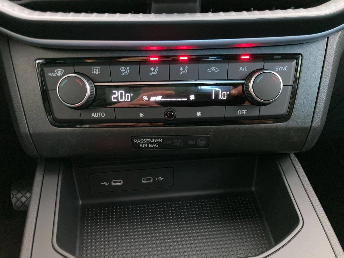 seat-ibiza-2023-gasolina-999cc