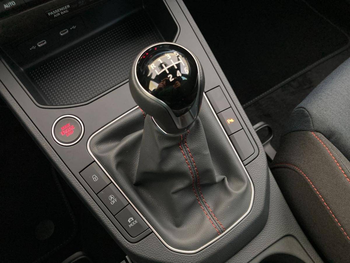 seat-ibiza-2023-gasolina-999cc