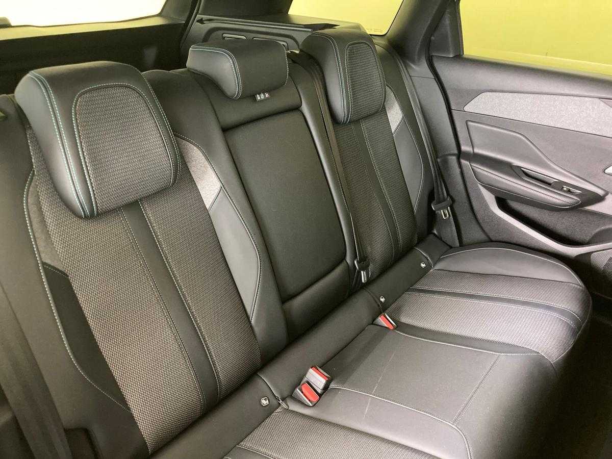 peugeot-308-sw-2023-diesel-1499cc