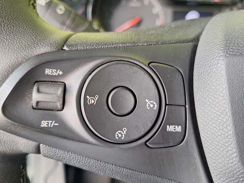 opel-corsa-2023-gasolina-1199cc