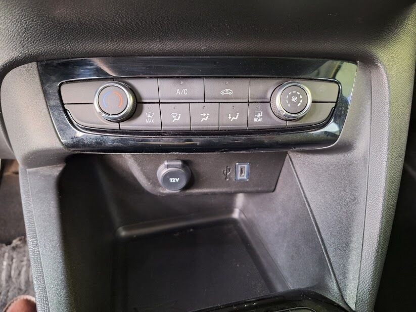 opel-corsa-2023-gasolina-1199cc