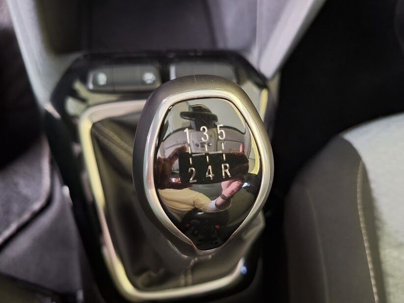 opel-corsa-2023-gasolina-1199cc