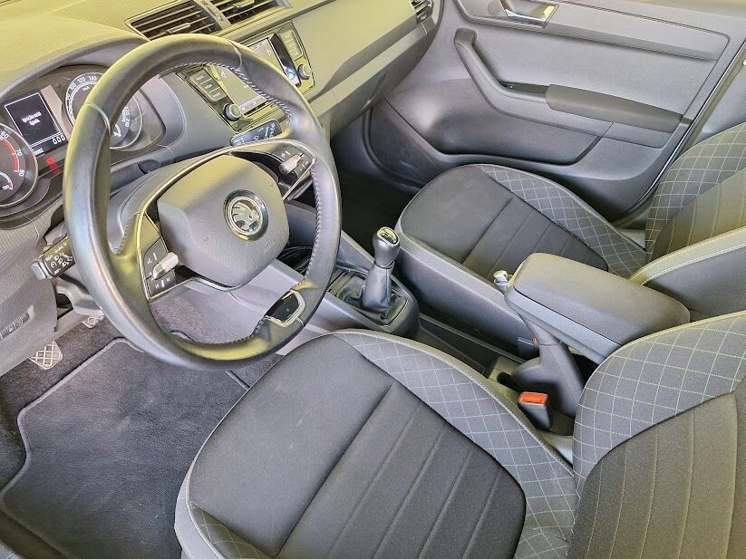 skoda-fabia-break-2022-gasolina-999cc