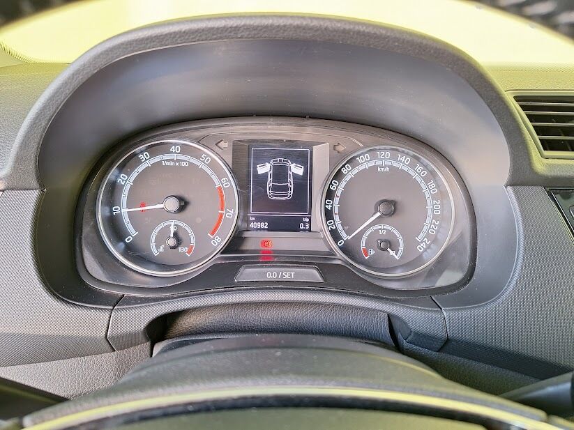 skoda-fabia-break-2022-gasolina-999cc