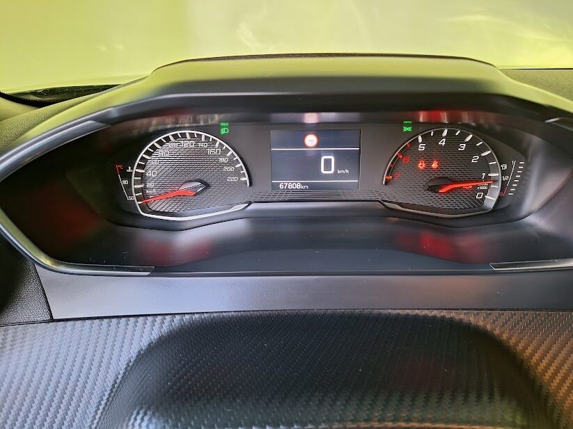 peugeot-2008-2023-gasolina-1199cc
