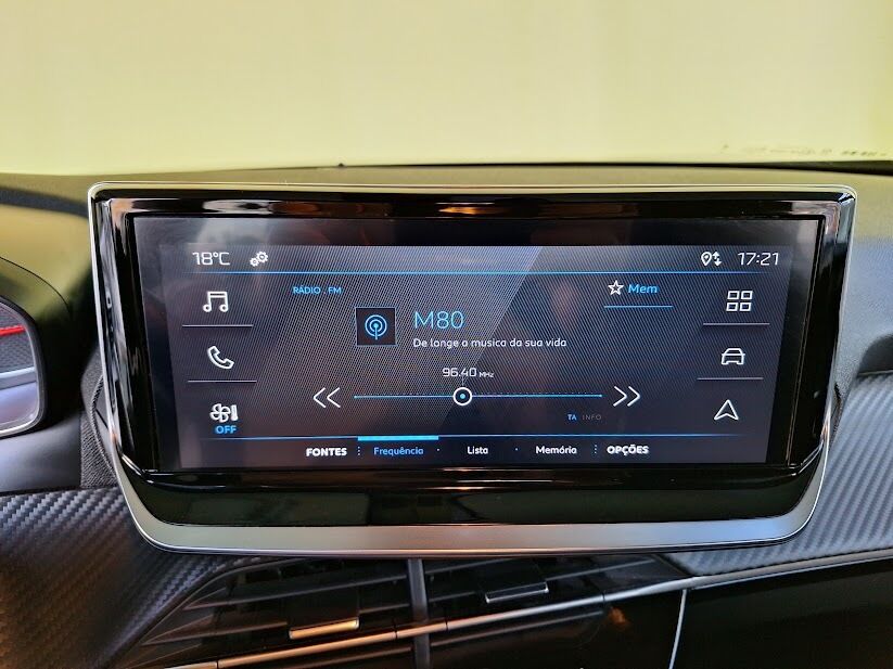 peugeot-2008-2023-gasolina-1199cc