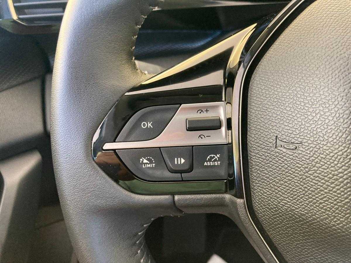 peugeot-308-2023-gasolina-1199cc