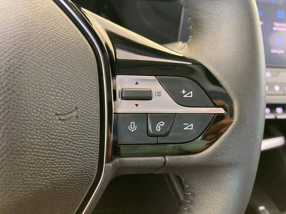 peugeot-308-2023-gasolina-1199cc