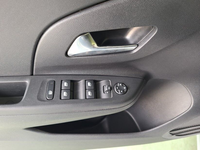 opel-corsa-2023-gasolina-1199cc